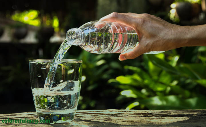 آب برای جلوگیری از IBS